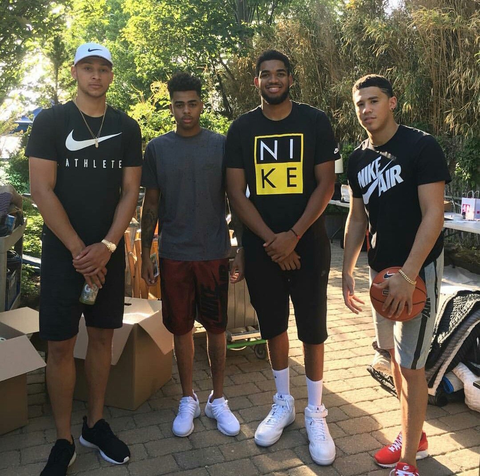 唐斯布克拉塞尔合体！穿名宿复古球衣拍写真 新版风尘四侠三缺一