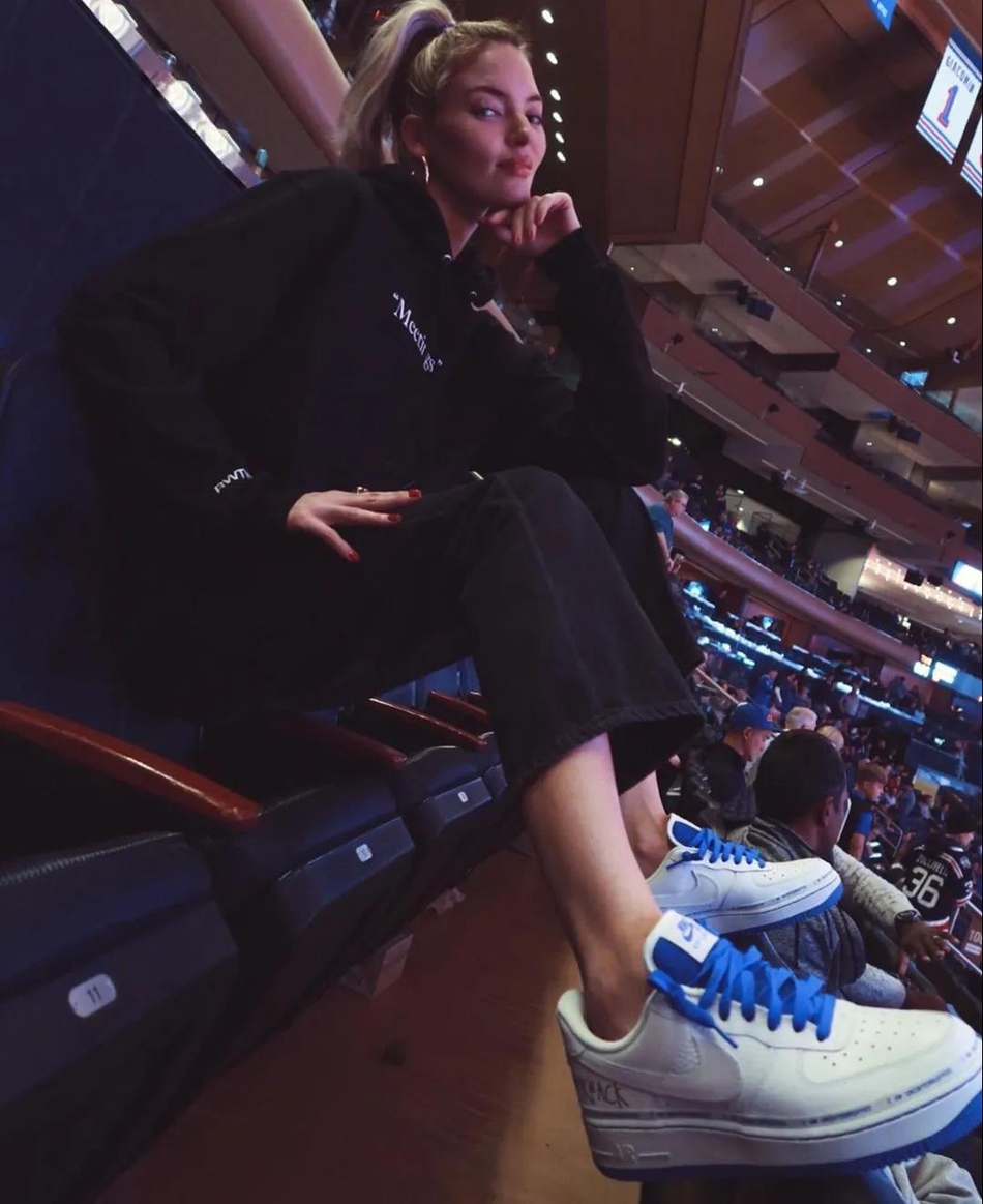 两米大长腿!吊打网红脸!维密女神在锡安面前竟然秒变迷妹