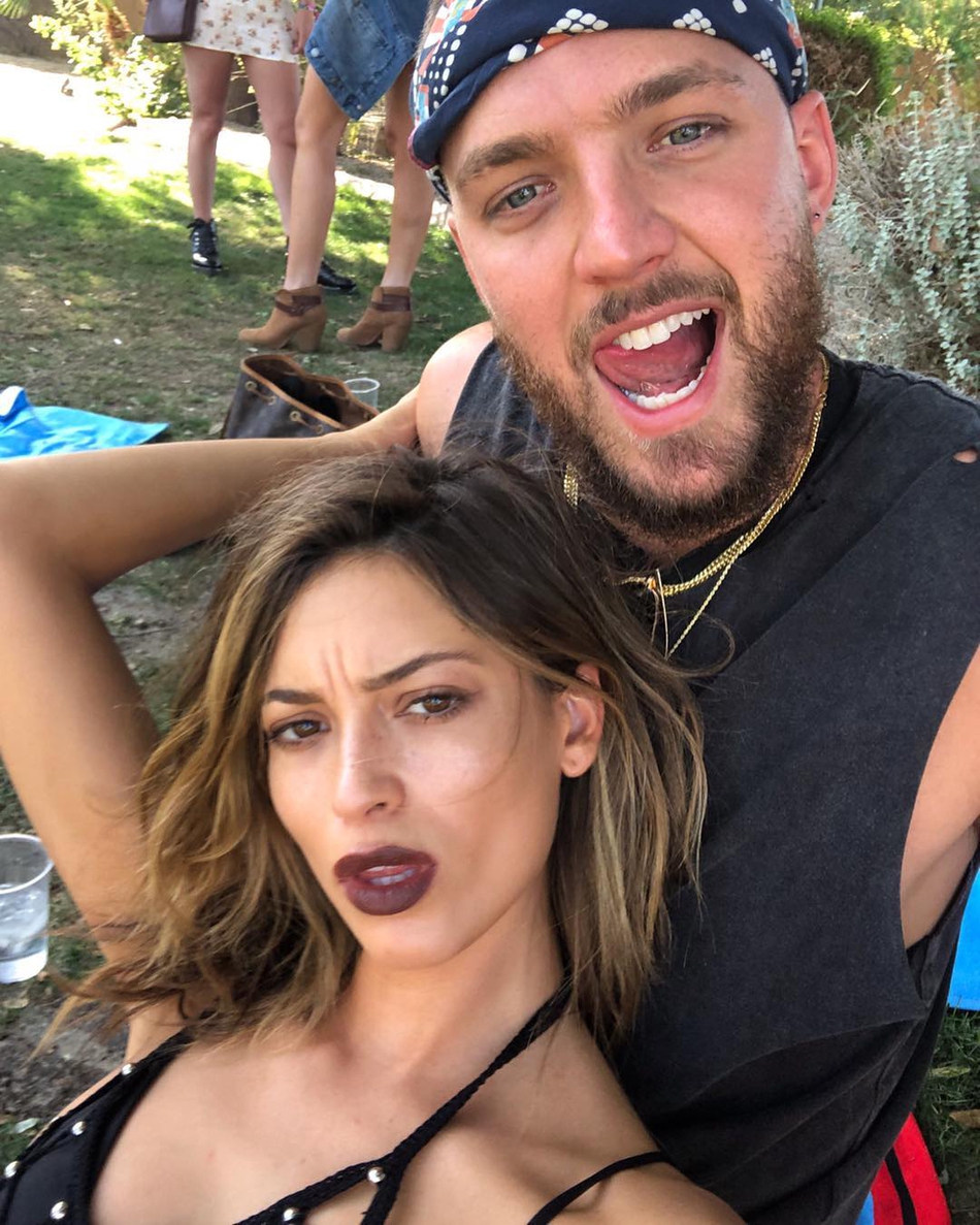 能让帕帅一年不换女友的神仙姐姐！帕森斯为她庆生狂洒狗粮