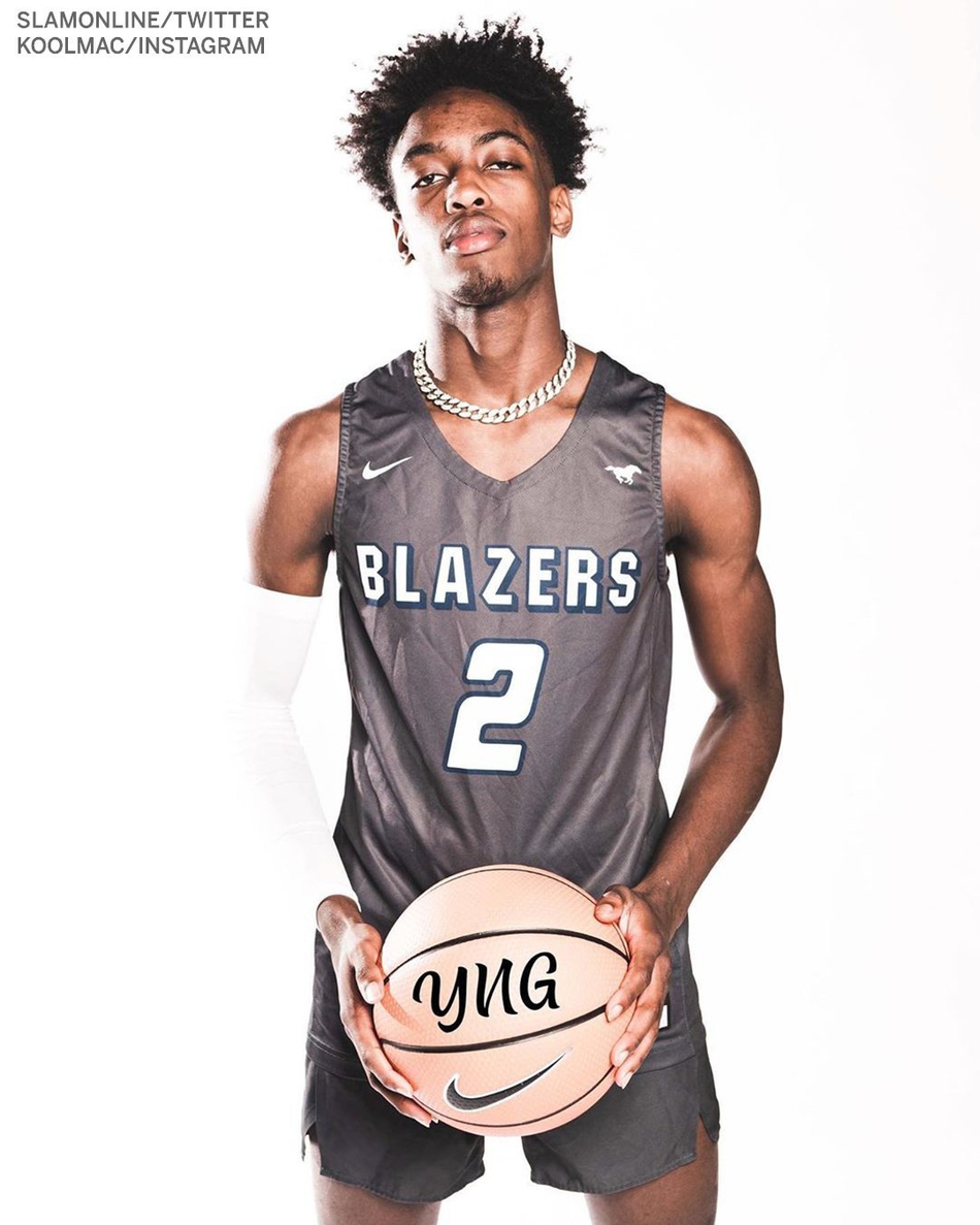 传承！詹韦儿子模仿詹韦经典pose拍写真 连眼神都一毛一样！