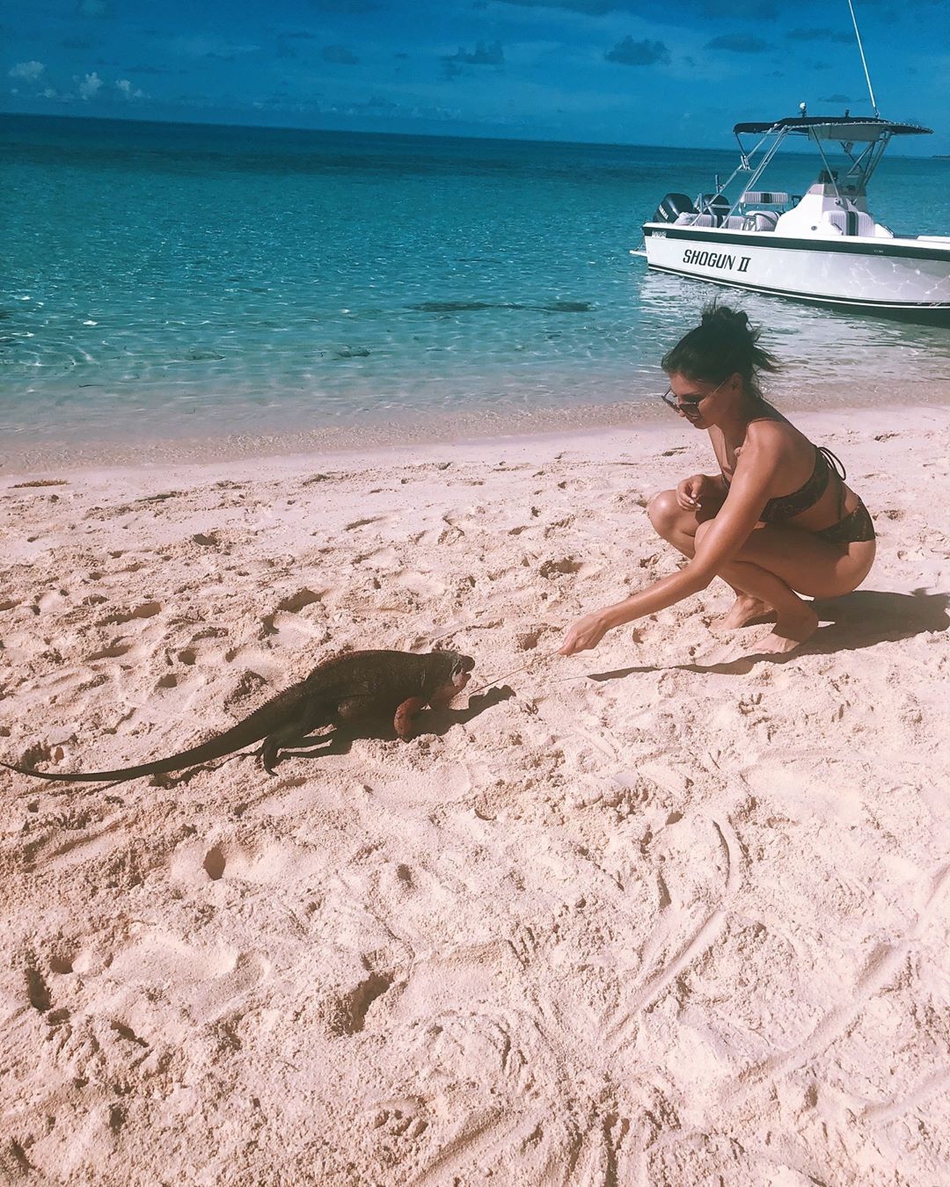 湖人最悔恨的交易!他不仅带走天赋 还把联盟TOP3极品美女带到死敌