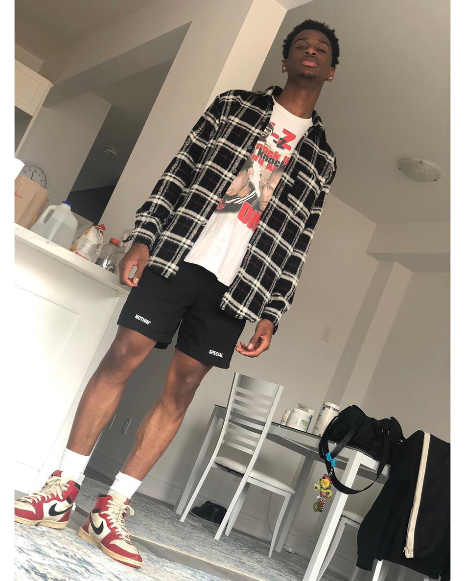 新秀赛第一潮男!高中就锁定女足队花 初恋脸大长腿还有绝美闺蜜团