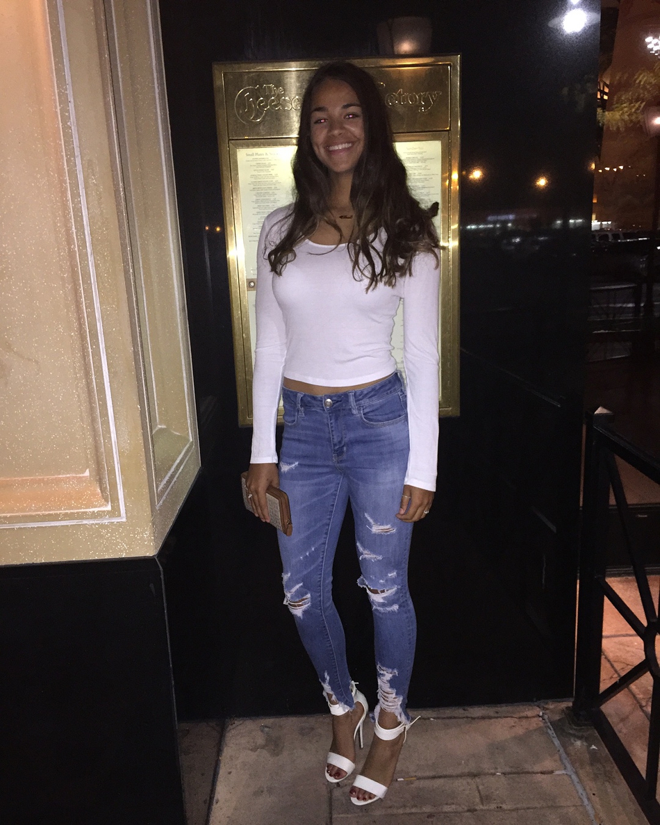 新秀赛第一潮男!高中就锁定女足队花 初恋脸大长腿还有绝美闺蜜团