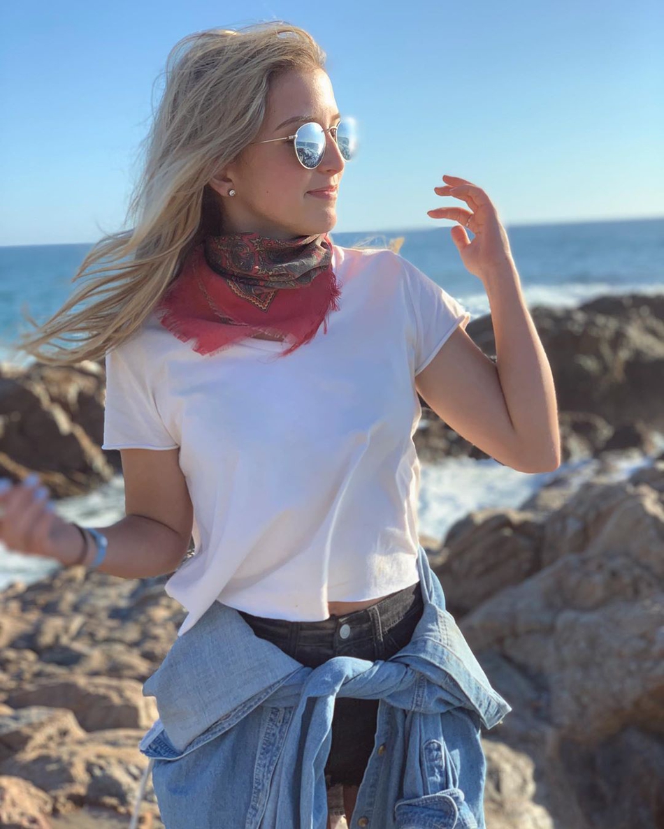 新秀赛第一潮男!高中就锁定女足队花 初恋脸大长腿还有绝美闺蜜团