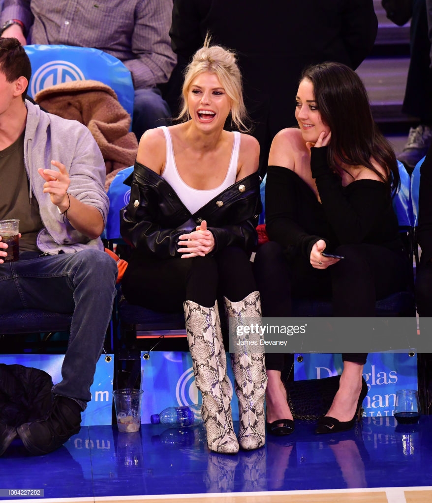 秒掉卡戴珊的NBA最性感女球迷 社会瓜的超级迷妹 曾因裸照被批判