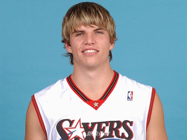 4、2003年的凯尔-科沃尔