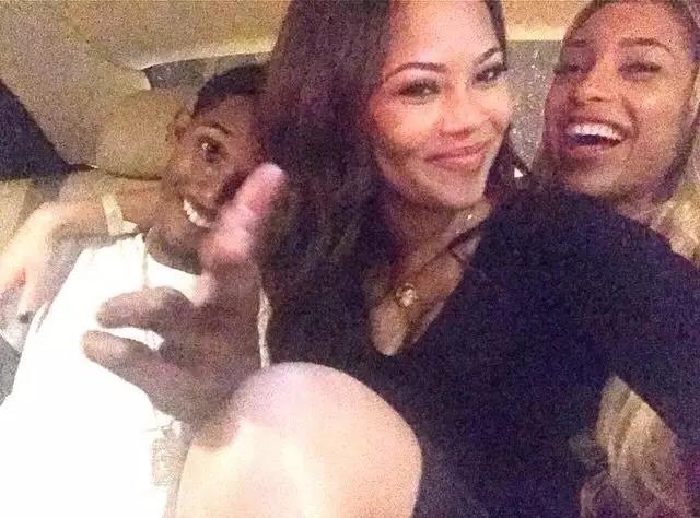 车里和6大网红狂欢！私人派对美女如云！路威让宅男恨疯了