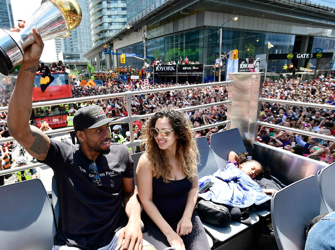 曝小卡和女友已秘密结婚！俩人迎来第2个孩子 姐姐发全家福又秒删