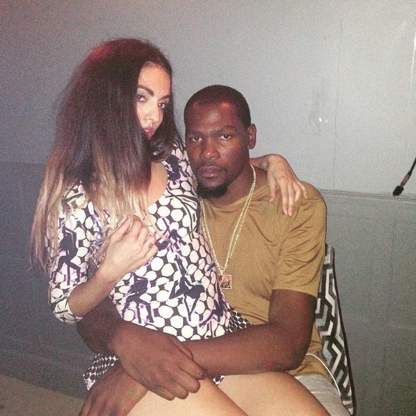 8、找一个稳定女朋友