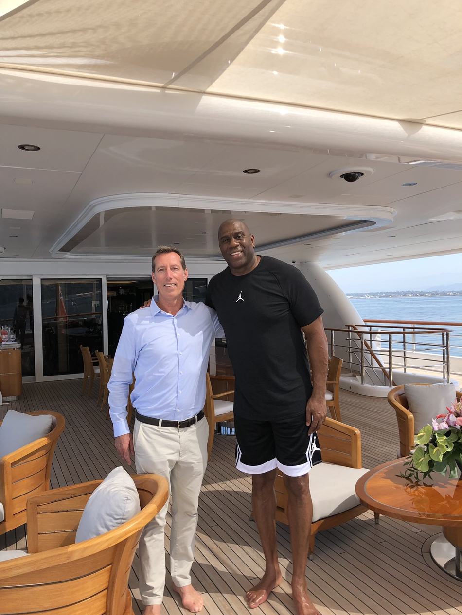 出去度个假最低消费4600万！魔术师的生活朴实无华且枯燥