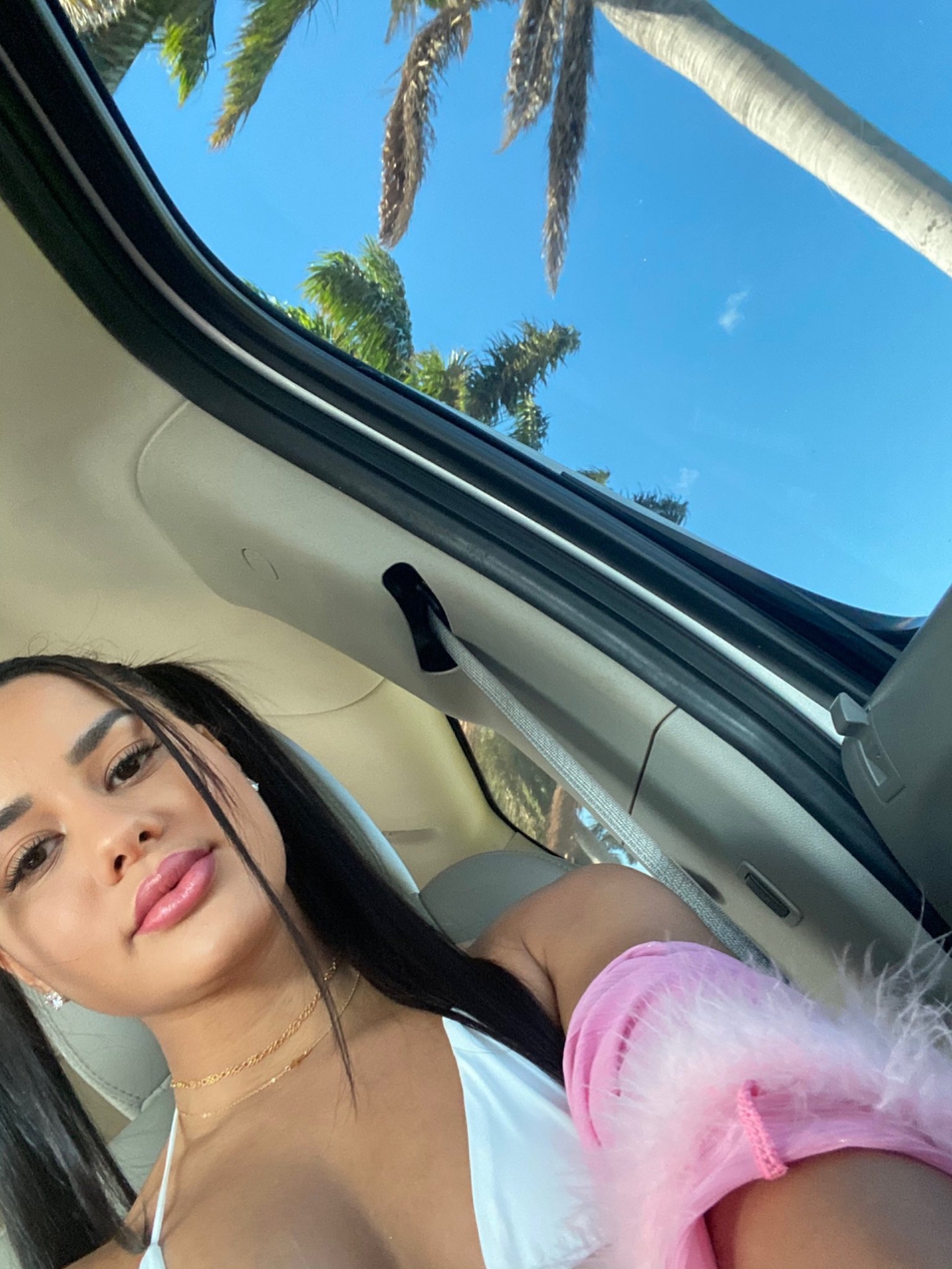 隔离不忘撩妹！热火队草撩上库兹马前女友 700万粉丝的健身网红