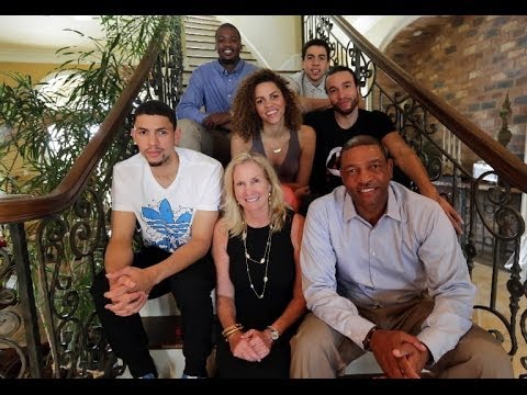 欣赏西决兄弟内战之前 先来感受一下库里家族的恐怖势力