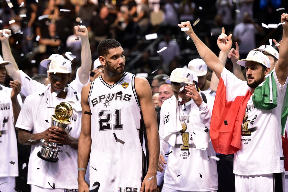 1、马刺，1135胜489负（69.9%胜率）