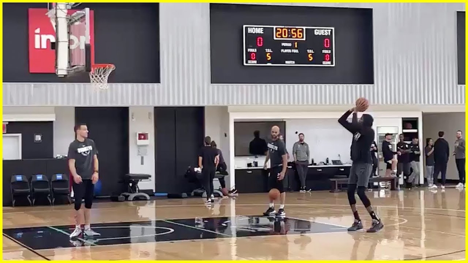 杜兰特训练三分视频曝光！恢复投篮第6天 他就把三分线当罚球线