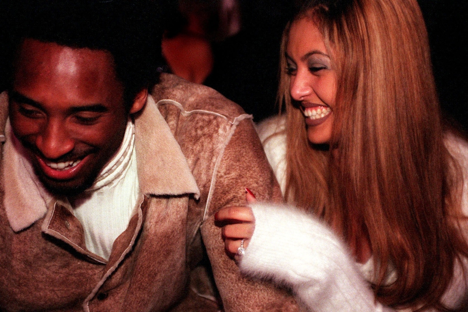 科嫂庆祝跟科比相识20周年！从少女变少妇 这颜值身材越来越能打