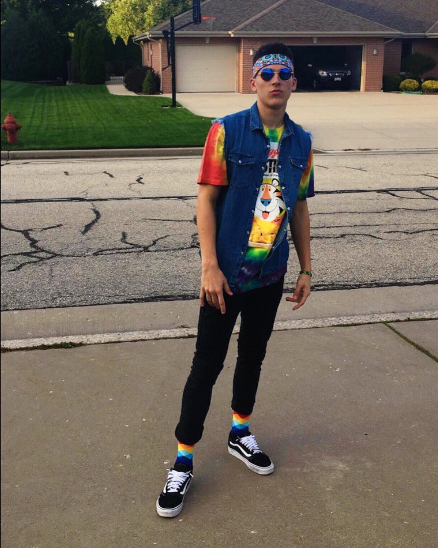 隔离不忘撩妹！热火队草撩上库兹马前女友 700万粉丝的健身网红