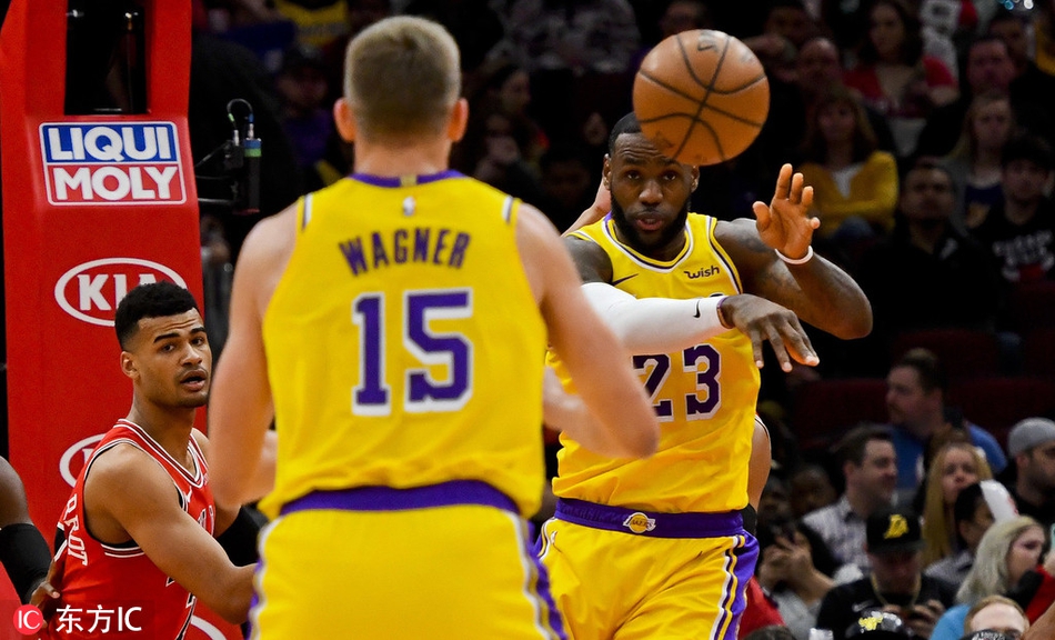 詹姆斯传球瓦格纳