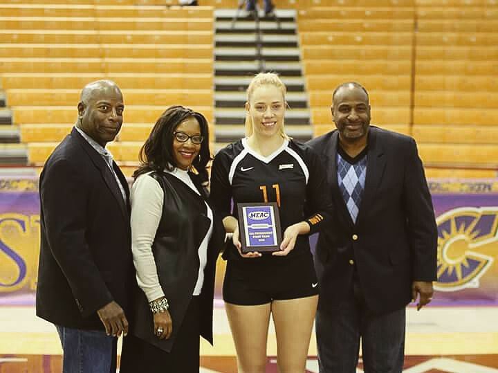 魔鬼身材的美女球手 千万别让登哥发现她!