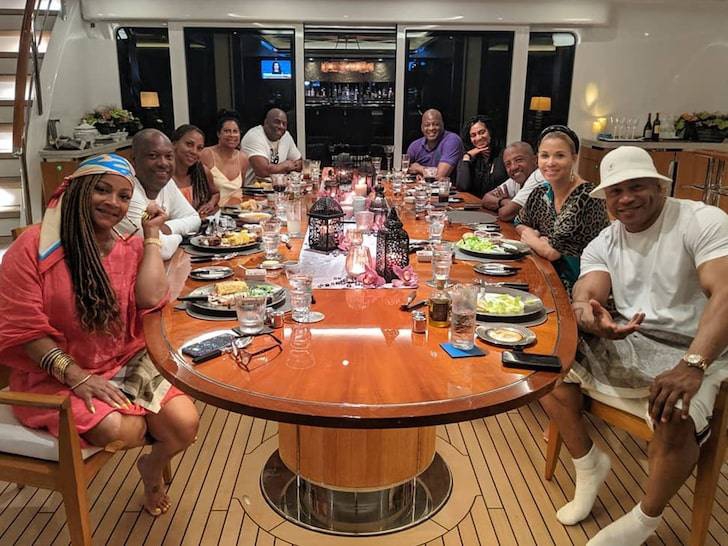 出去度个假最低消费4600万！魔术师的生活朴实无华且枯燥