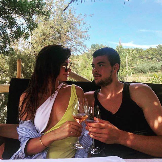 湖人最悔恨的交易!他不仅带走天赋 还把联盟TOP3极品美女带到死敌