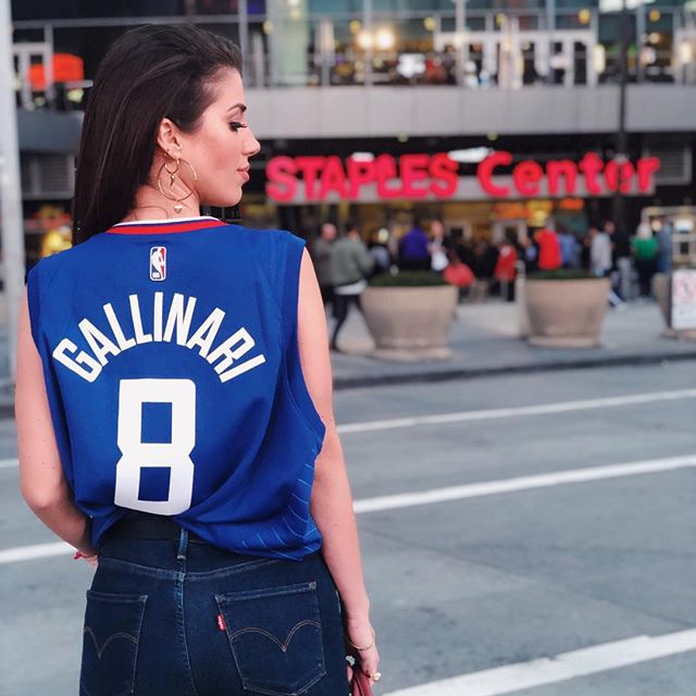 意大利炮天生衣架子 女友是比基尼模特 不爱卡戴珊的一定爱这款