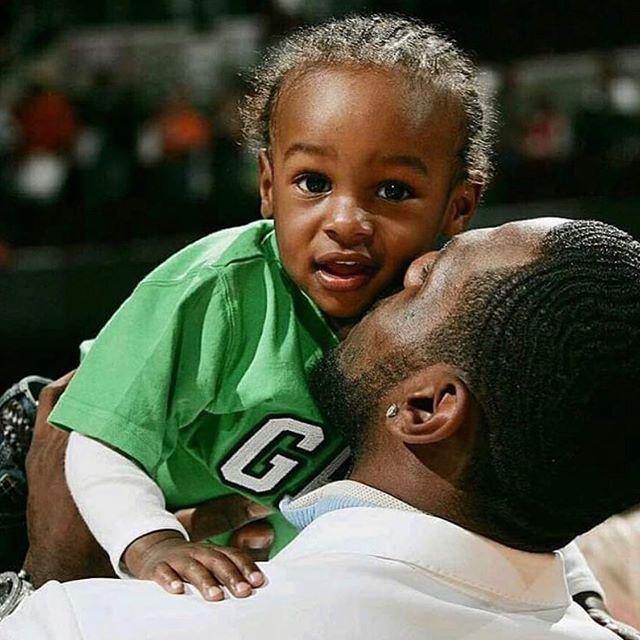 詹姆斯晒出布朗尼多张童年照 祝大儿子16岁生日快乐