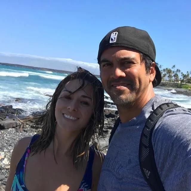 当世名帅真人赢！在自家拉拉队找对象 娶到小19岁的娇妻