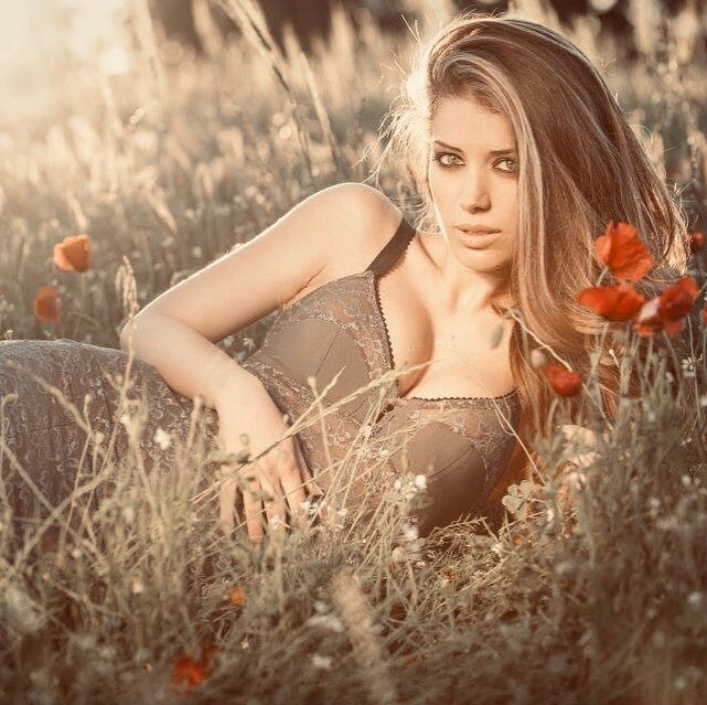 意大利炮天生衣架子 女友是比基尼模特 不爱卡戴珊的一定爱这款