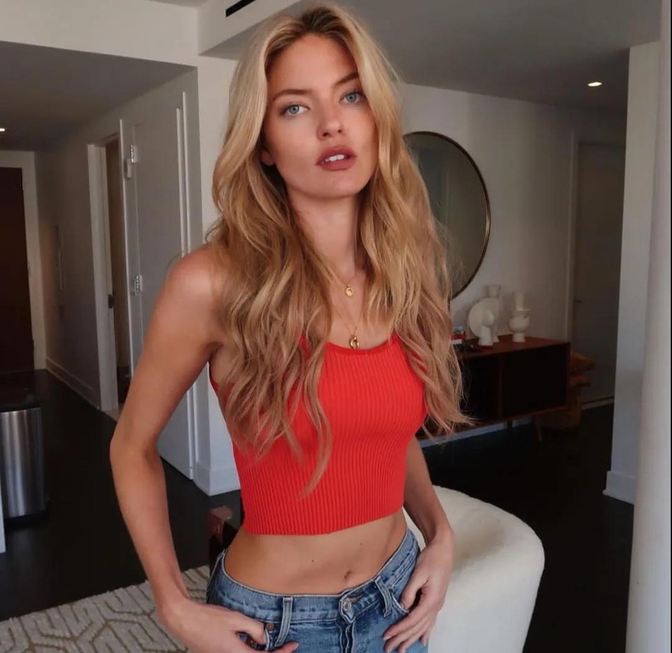 两米大长腿!吊打网红脸!维密女神在锡安面前竟然秒变迷妹