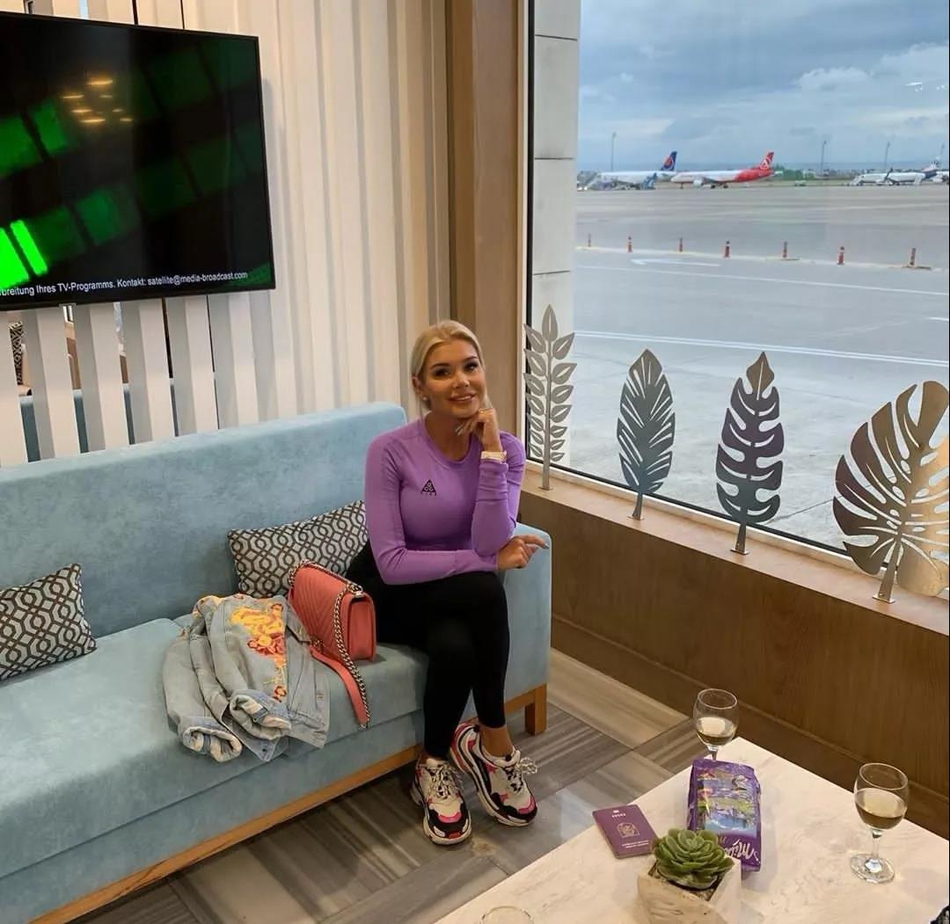 6年！白嫩鲜肉变大胡子糙汉 他媳妇却留住了青春容颜和S+身材