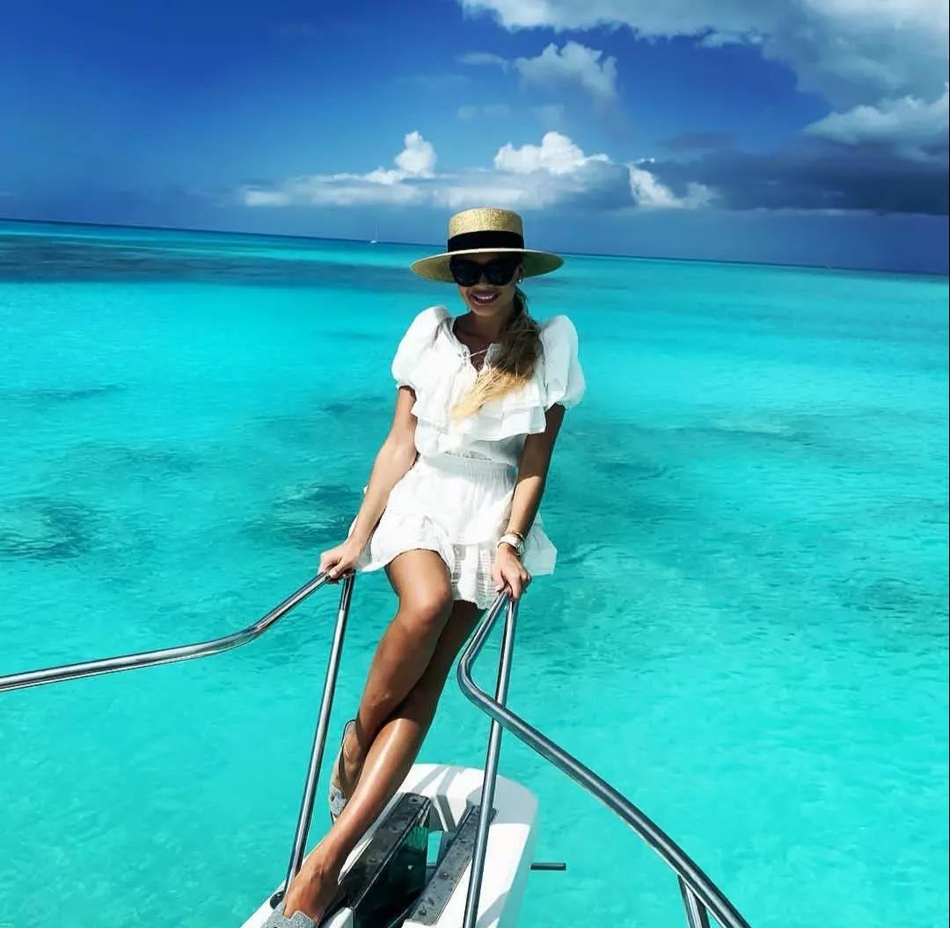 6年！白嫩鲜肉变大胡子糙汉 他媳妇却留住了青春容颜和S+身材