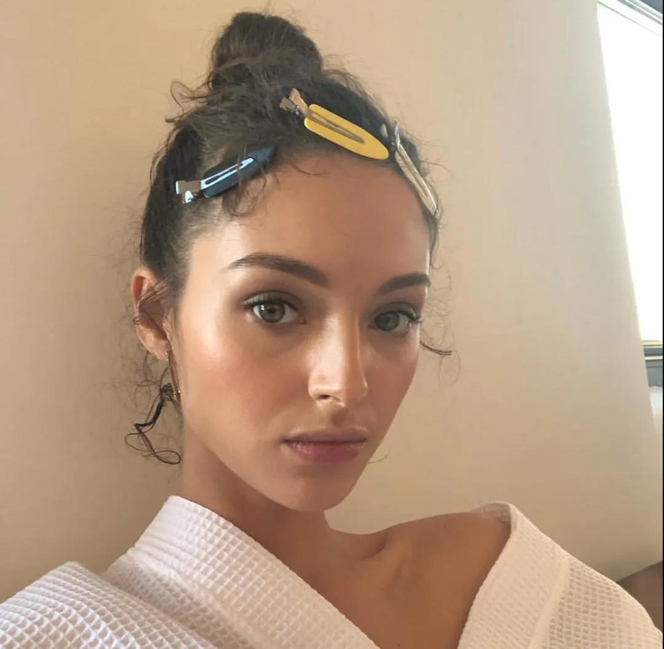 这是亲兄妹？哥哥入选NBA最丑球员 妹妹是顶级超模与赌王儿媳同台