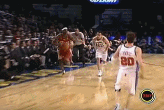 21世纪最精彩新秀赛没有之一！詹韦瓜撒欢连线 姚明妙传日后死敌