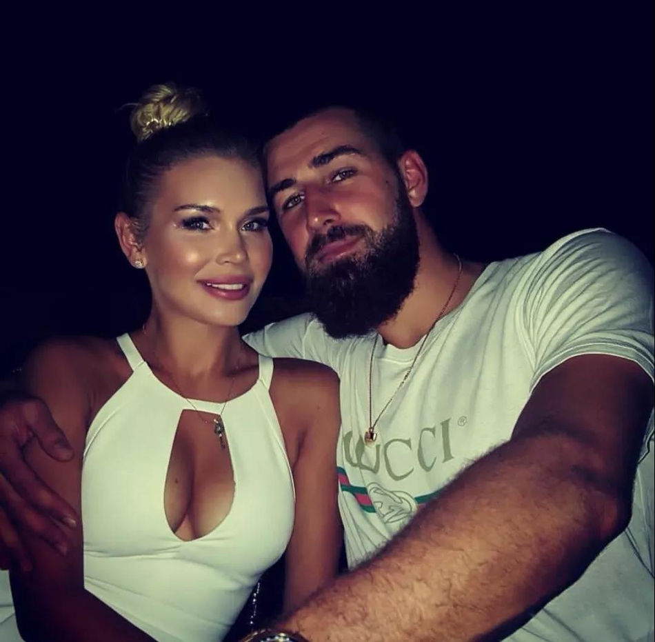 6年！白嫩鲜肉变大胡子糙汉 他媳妇却留住了青春容颜和S+身材