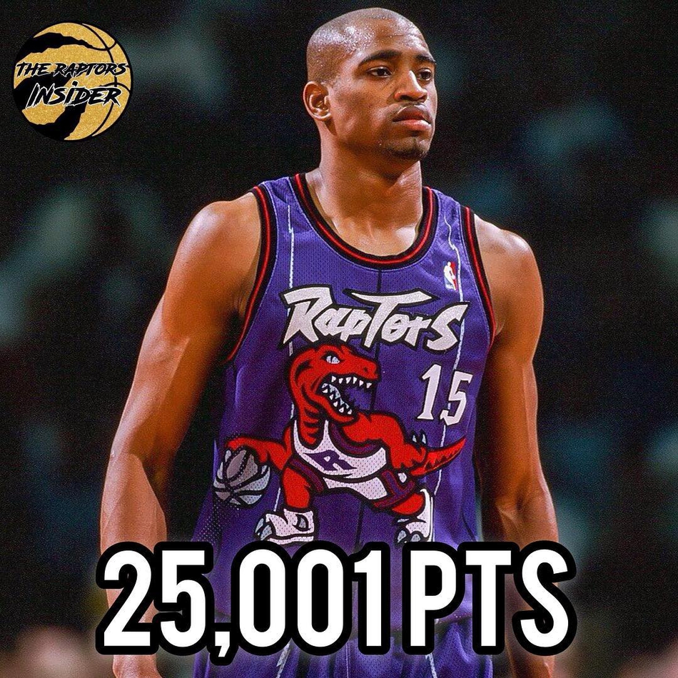 美媒精美海报致敬卡特里程碑