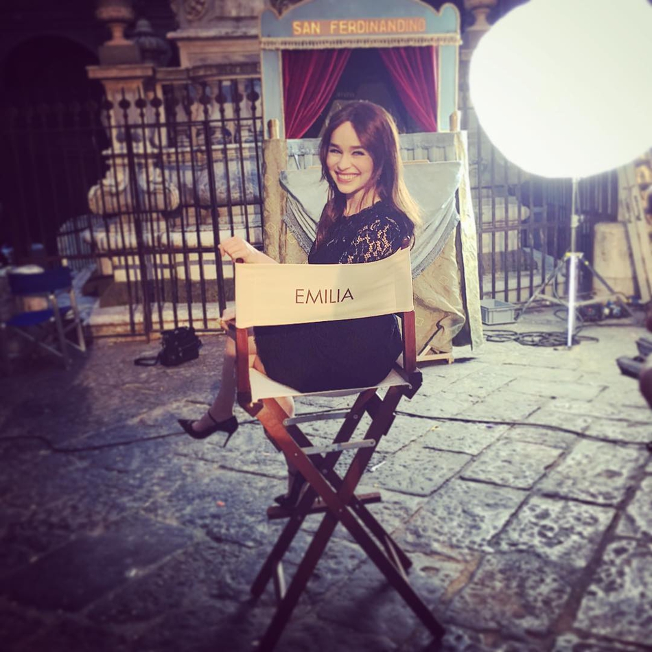 《权游》主演现身火箭主场！这么性感的龙妈你见过吗？