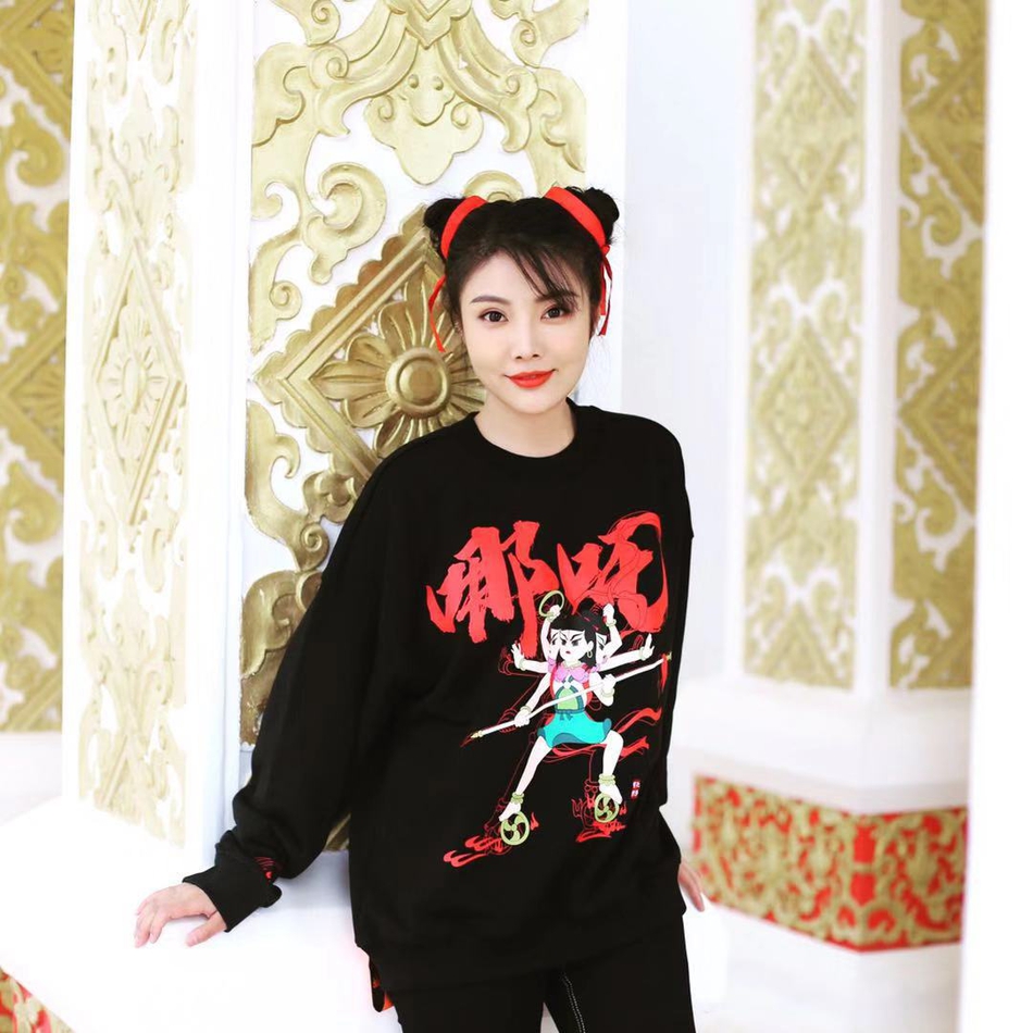 杜兰特铁粉变身哪吒！大嫂徐冬冬最新写真俏皮迷人