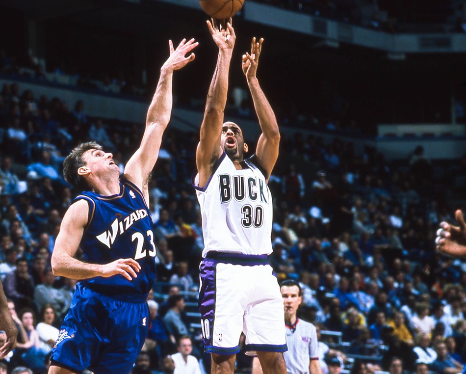 欣赏西决兄弟内战之前 先来感受一下库里家族的恐怖势力