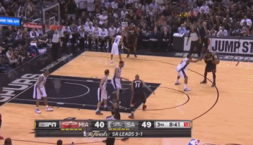 莱昂纳德凭啥挑衅詹皇？他俩一共交手过23场 数据可能会吓你一跳