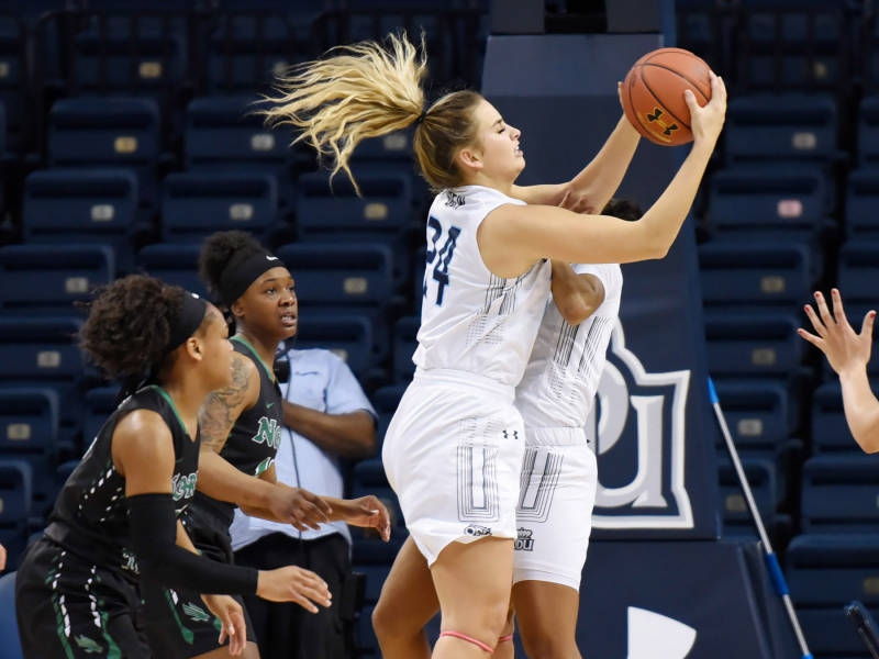 美国版赤木晴子!场上是球霸场下是学霸 身材颜值都犯规