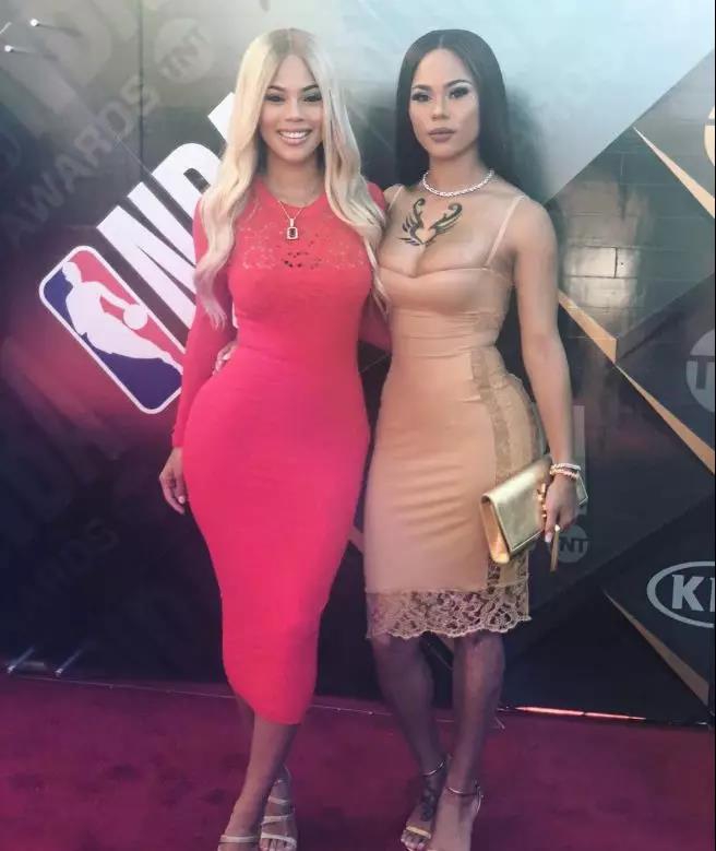 车里和6大网红狂欢！私人派对美女如云！路威让宅男恨疯了