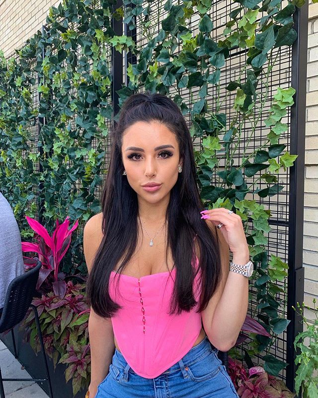 一股清流！有钱有颜的当红小生6年来零绯闻 美艳女友让他变痴情男