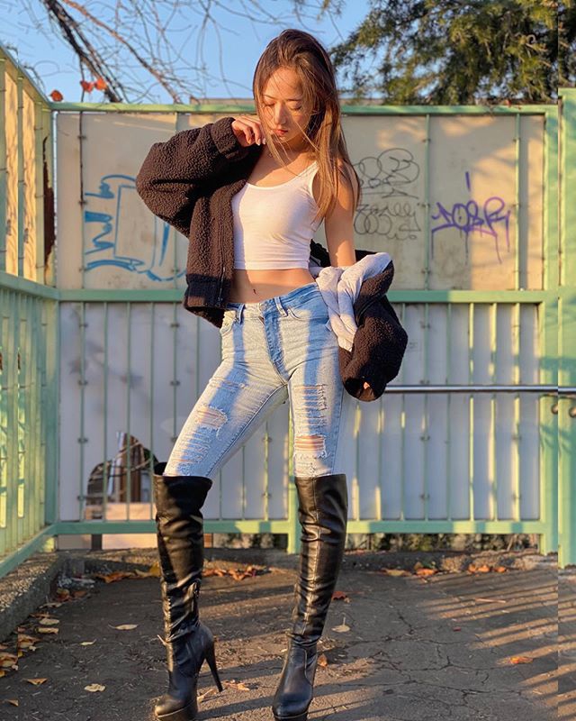 运动的女生最美！勇士记者日本荷兰混血 魔鬼训练打造出魔鬼身材