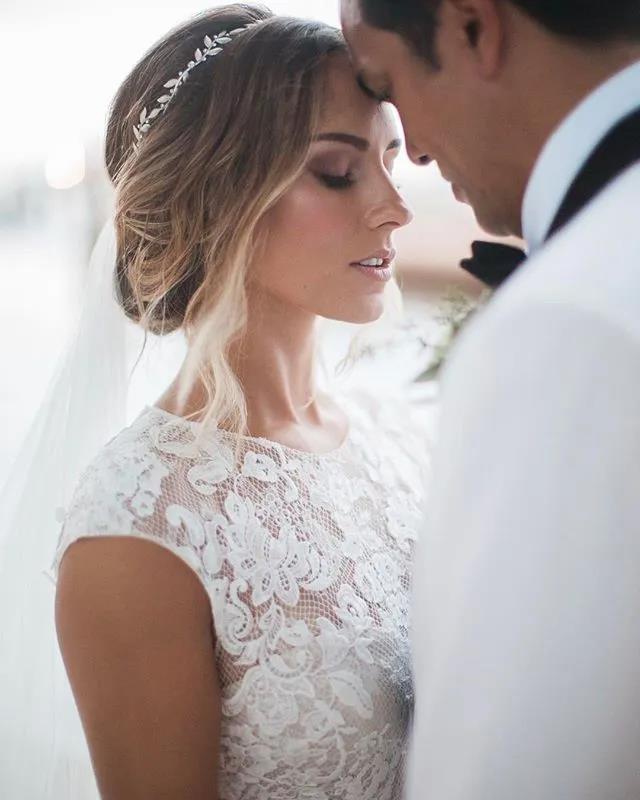 当世名帅真人赢！在自家拉拉队找对象 娶到小19岁的娇妻