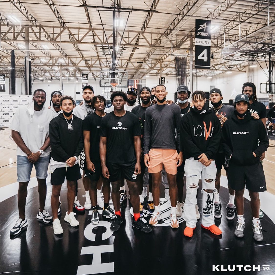 富保罗客户聚会！詹眉领衔追梦特雷杨在列 这要凑成一队真无敌了