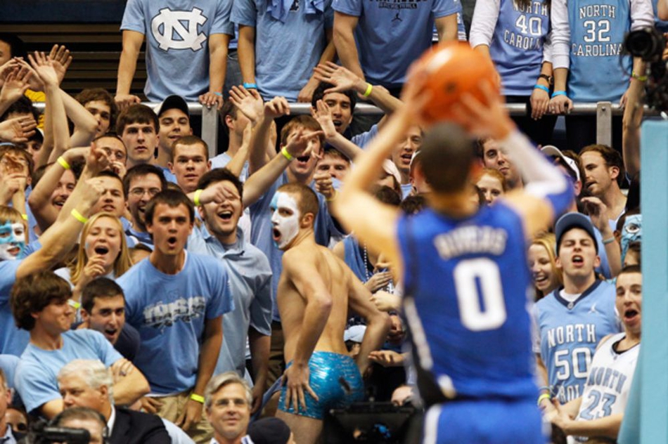 本赛季最扎心的球迷口号 听了之后罚球的手都在颤抖