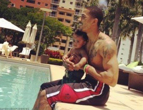 NBA道德绑架的故事：卡特不退役有罪！新星夸一句麦蒂被科蜜围剿