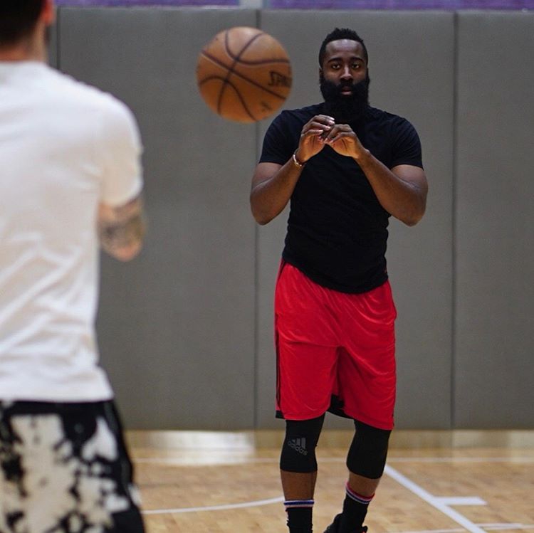 21世纪最强得分手背后的男人！他曾集齐风尘四侠+雷霆三少