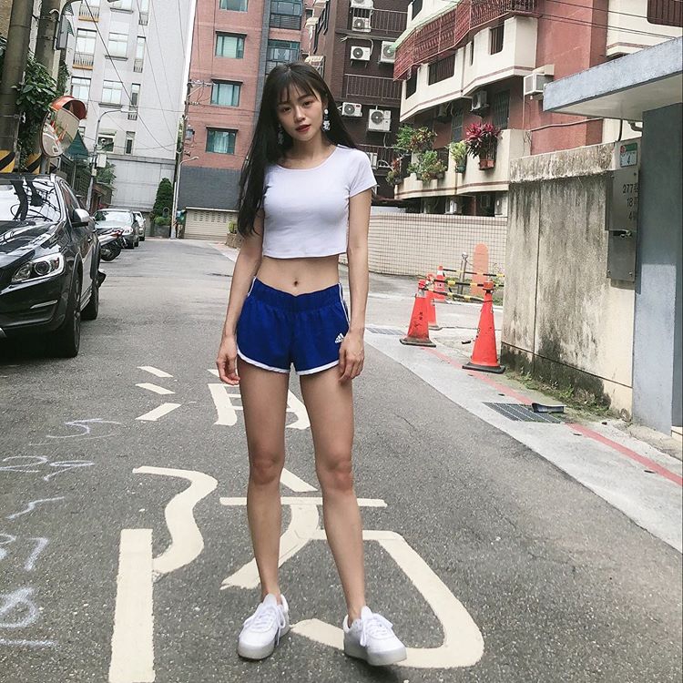 不靠美白滤镜!宝岛萌妹子喜欢杜兰特 身材超棒的运动女神