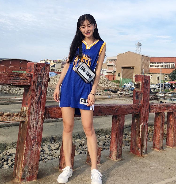 不靠美白滤镜!宝岛萌妹子喜欢杜兰特 身材超棒的运动女神